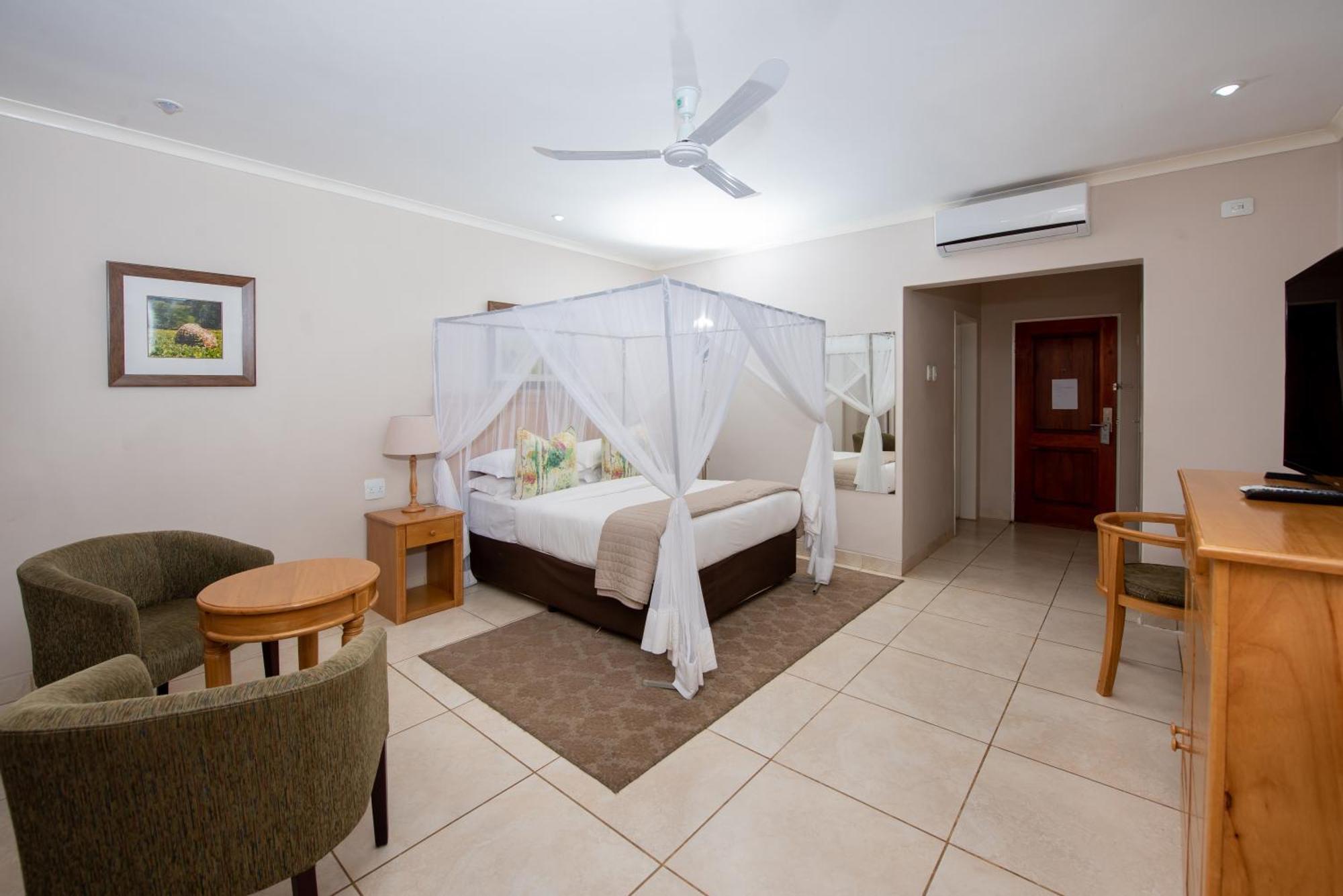 Ufulu Gardens Hotel Lilongwe Exterior photo