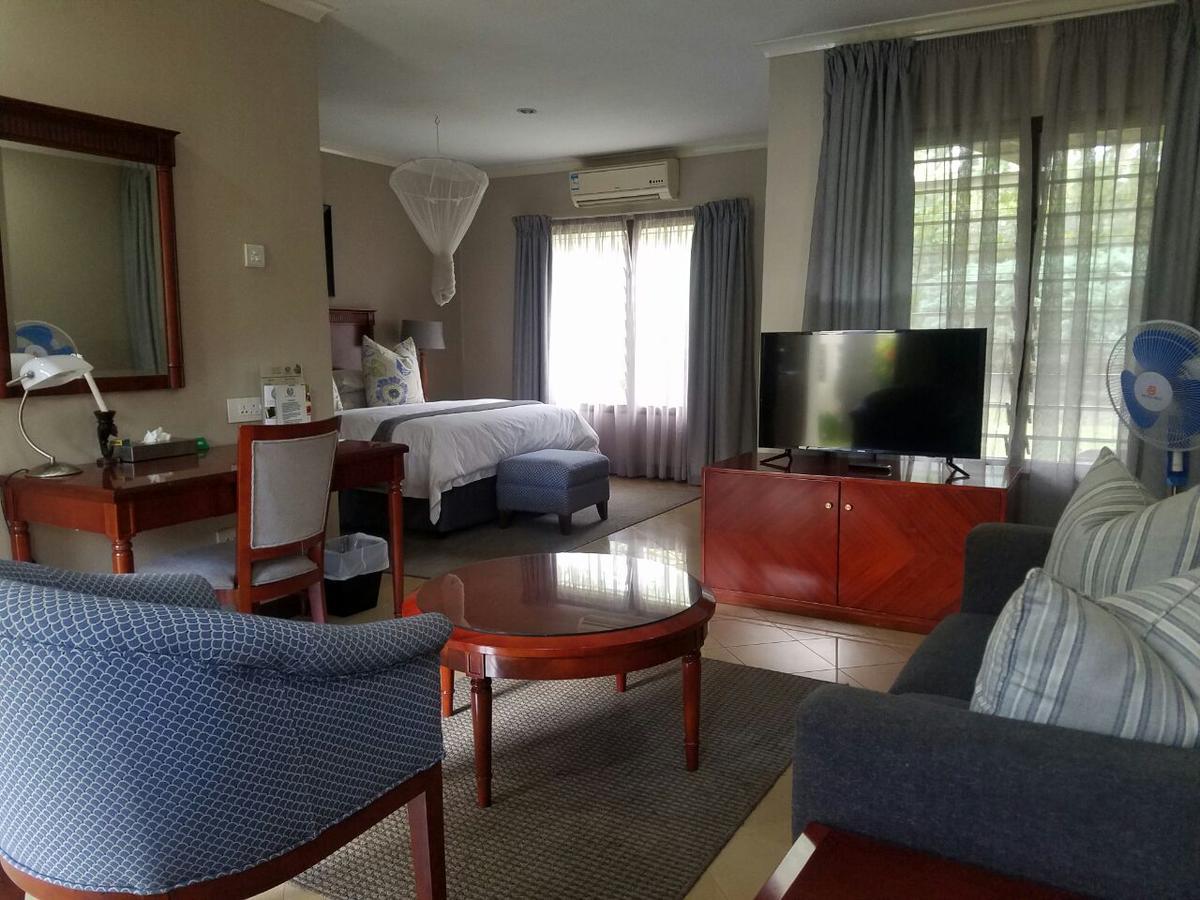 Ufulu Gardens Hotel Lilongwe Exterior photo